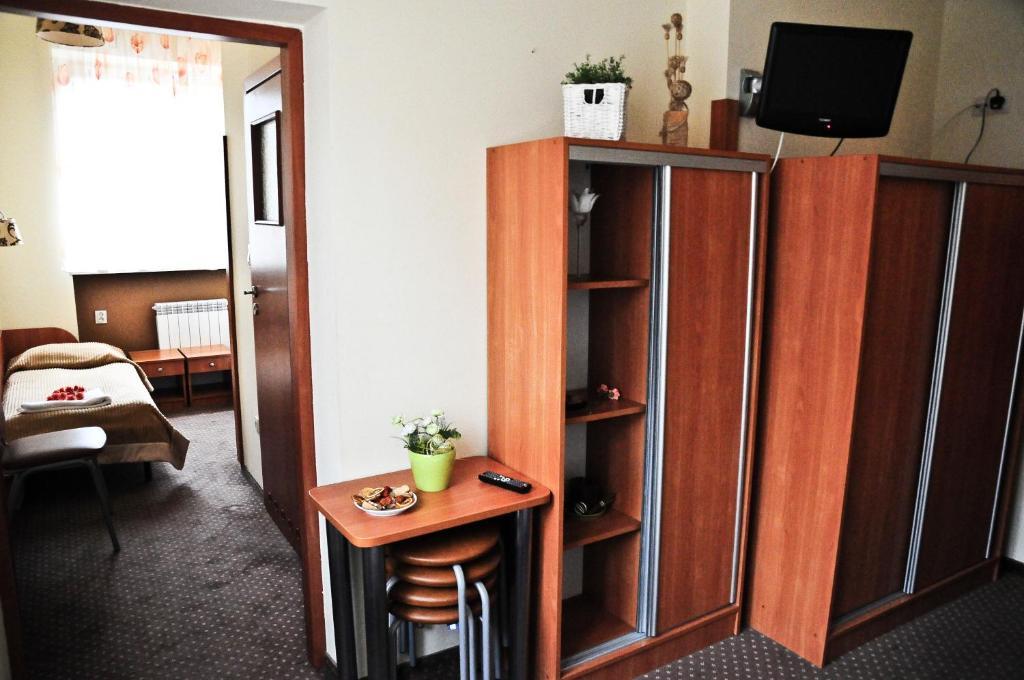 Osrodek Uslug Hotelarskich Kinga Wieliczka Quarto foto
